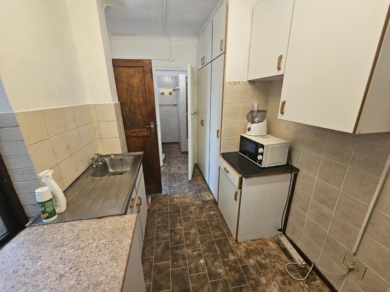 To Let 1 Bedroom Property for Rent in Rondebosch Western Cape